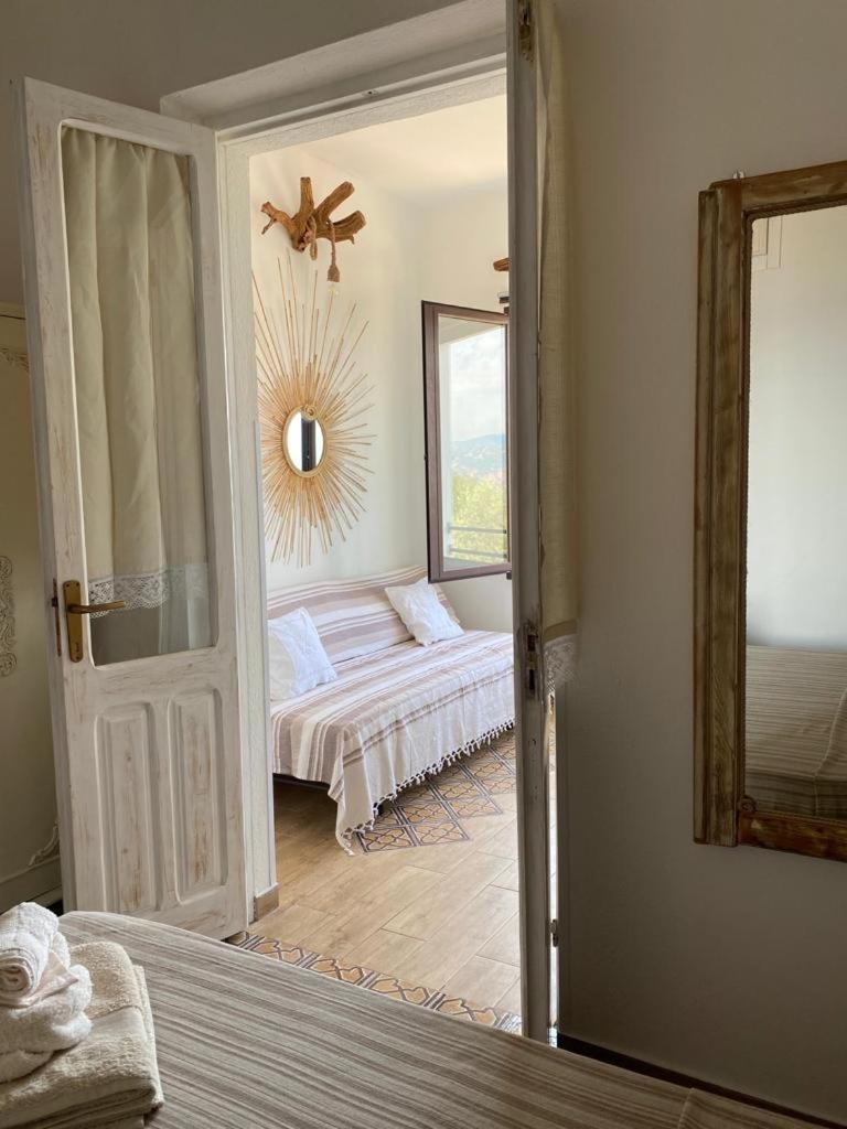 Steddueoro Acomodação com café da manhã Baunei Quarto foto